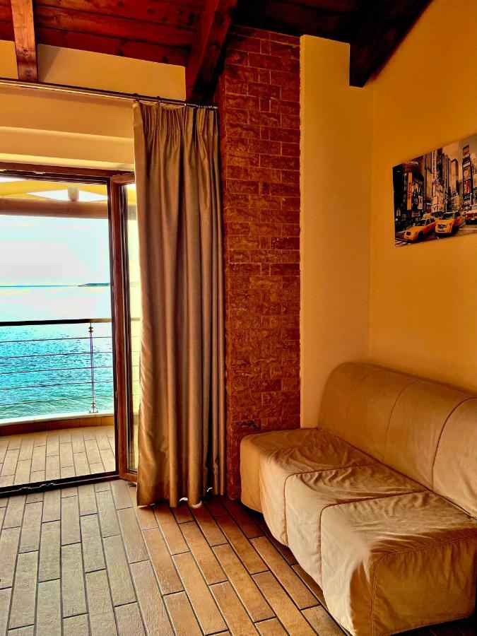 Entheon Rooms Marathopoli Exterior foto